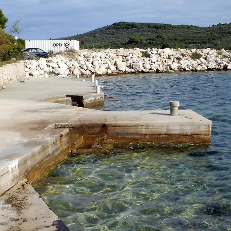 Apartament By The Sea Cove Mala Lamjana, Ugljan - 8449 *
