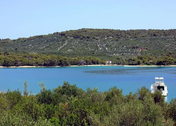 Апартаменты By The Sea Cove Mala Lamjana, Ugljan - 8449